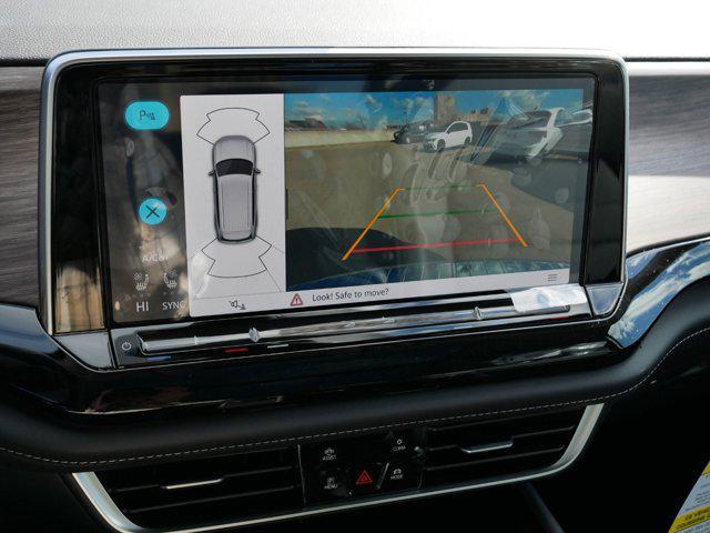 new 2025 Volkswagen Atlas car, priced at $47,194
