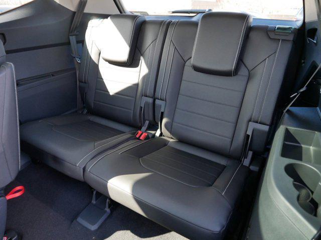 new 2025 Volkswagen Atlas car, priced at $48,001