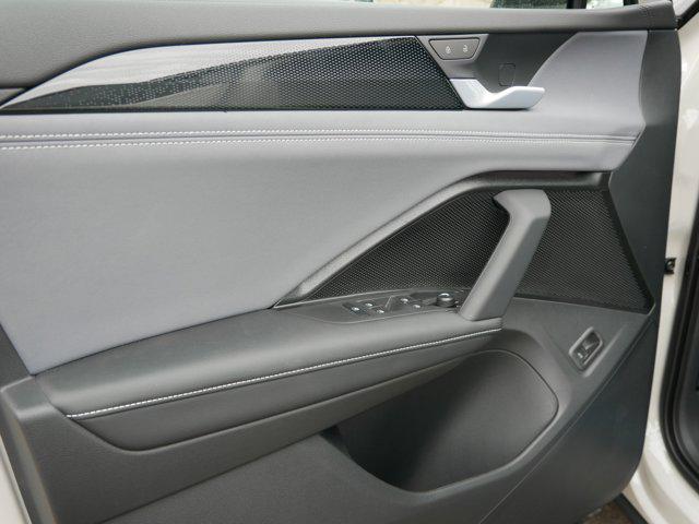 new 2025 Volkswagen Tiguan car, priced at $38,804
