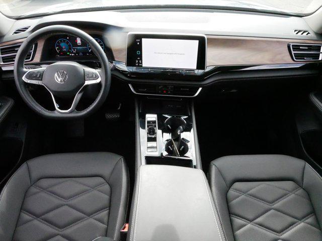 used 2025 Volkswagen Atlas car, priced at $38,475