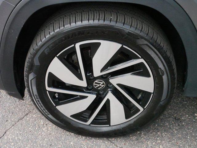 used 2025 Volkswagen Atlas car, priced at $38,475