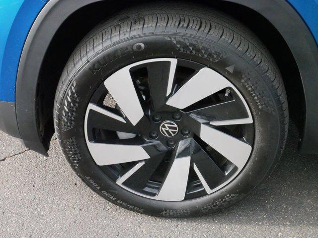 used 2024 Volkswagen Atlas Cross Sport car, priced at $36,975