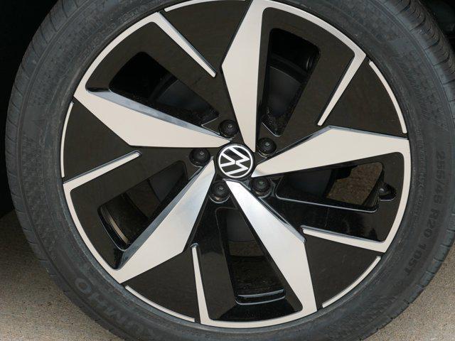 new 2025 Volkswagen ID.4 car, priced at $54,516