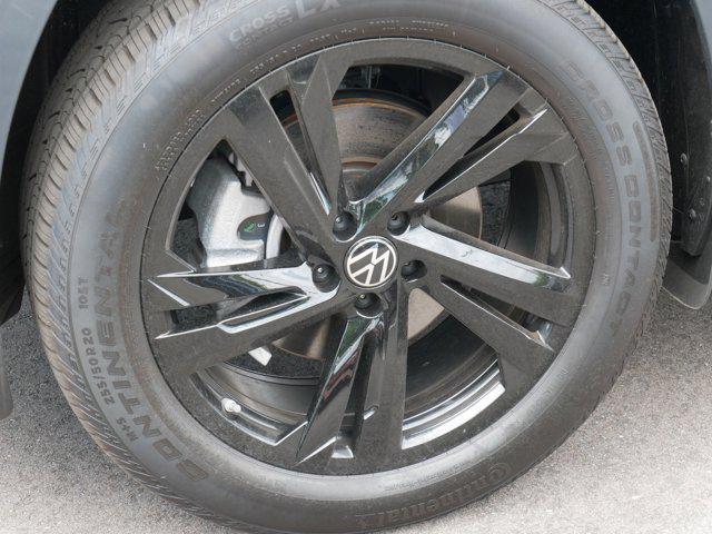 new 2025 Volkswagen Atlas Cross Sport car, priced at $47,523