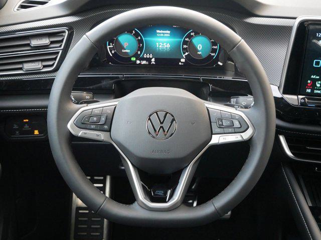 new 2025 Volkswagen Atlas Cross Sport car, priced at $47,523