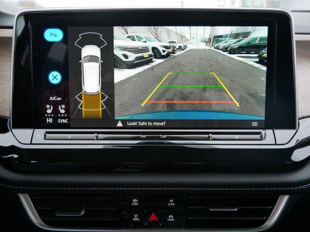 new 2025 Volkswagen Atlas car, priced at $44,713