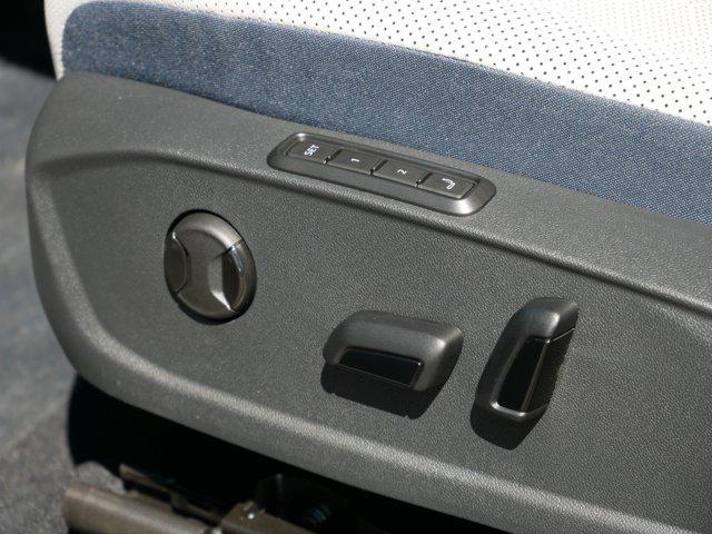 new 2025 Volkswagen ID.4 car, priced at $49,432