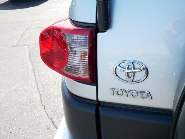 used 2007 Toyota FJ Cruiser car, priced at $16,975