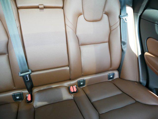 used 2022 Volvo XC60 car, priced at $37,975