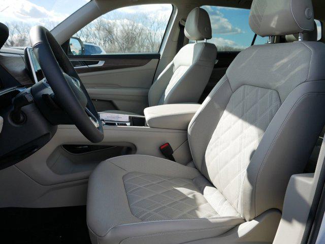 new 2025 Volkswagen Atlas car, priced at $52,954