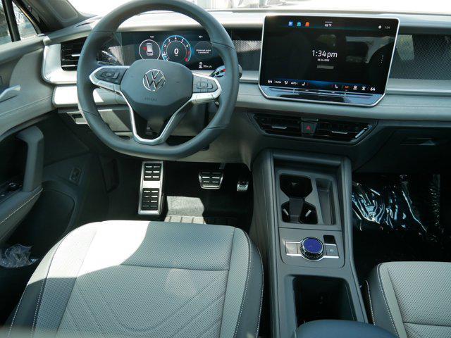new 2025 Volkswagen Tiguan car, priced at $38,489