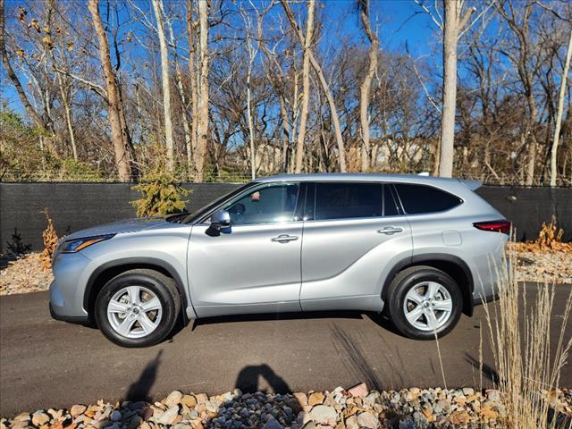 used 2020 Toyota Highlander car, priced at $27,988