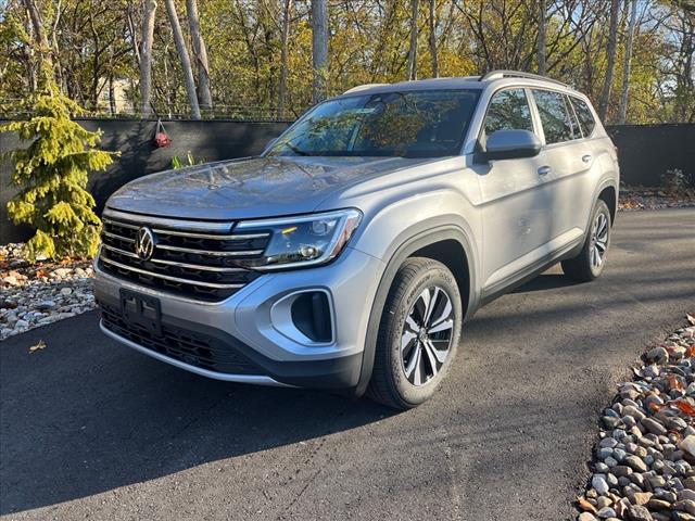 new 2024 Volkswagen Atlas car, priced at $40,668