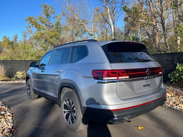 new 2024 Volkswagen Atlas car, priced at $40,668