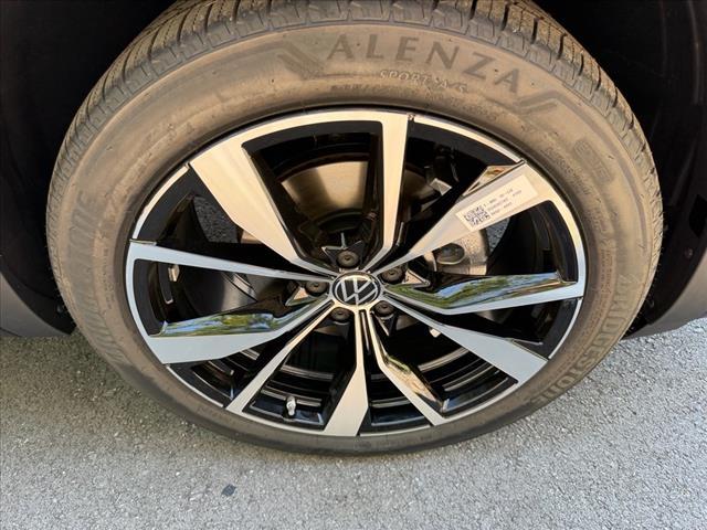 new 2026 Volkswagen Atlas car, priced at $57,831