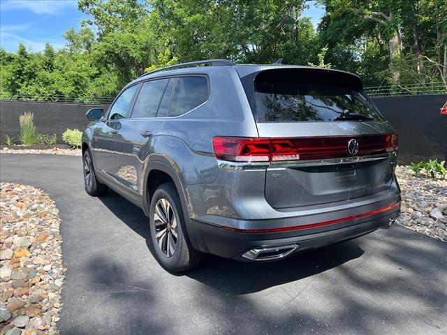 new 2024 Volkswagen Atlas car, priced at $40,709