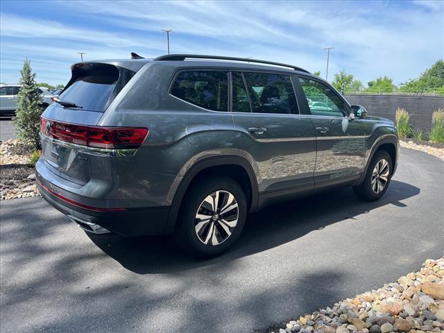 new 2024 Volkswagen Atlas car, priced at $40,709