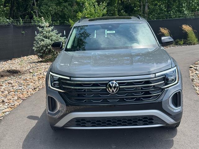 new 2025 Volkswagen Atlas car, priced at $46,031