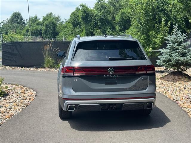 new 2025 Volkswagen Atlas car, priced at $46,031