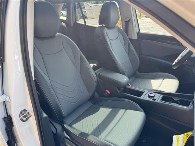 new 2025 Volkswagen Tiguan car, priced at $36,770