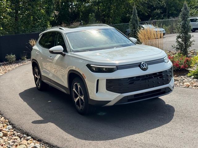 new 2025 Volkswagen Tiguan car, priced at $36,770