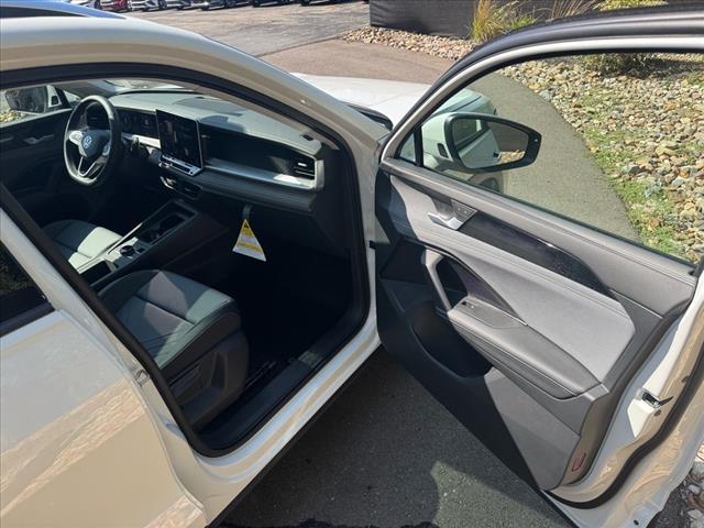 new 2025 Volkswagen Tiguan car, priced at $36,770