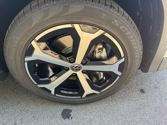 new 2025 Volkswagen Tiguan car, priced at $36,770