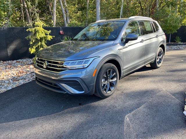 new 2024 Volkswagen Tiguan car, priced at $35,402