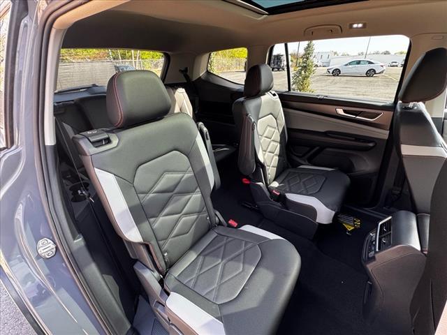 new 2025 Volkswagen Atlas car, priced at $45,226