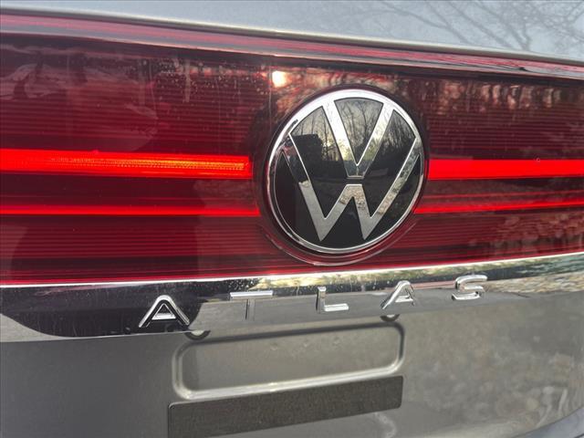 new 2024 Volkswagen Atlas car, priced at $40,459