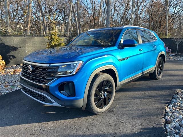 new 2025 Volkswagen Atlas Cross Sport car, priced at $42,911