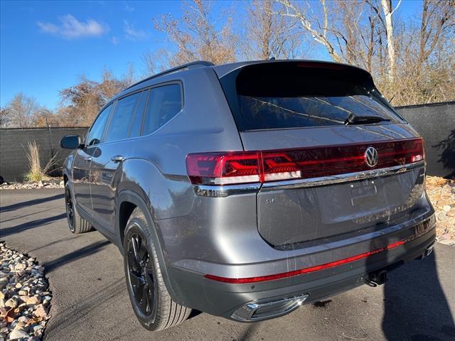 new 2025 Volkswagen Atlas car, priced at $42,115