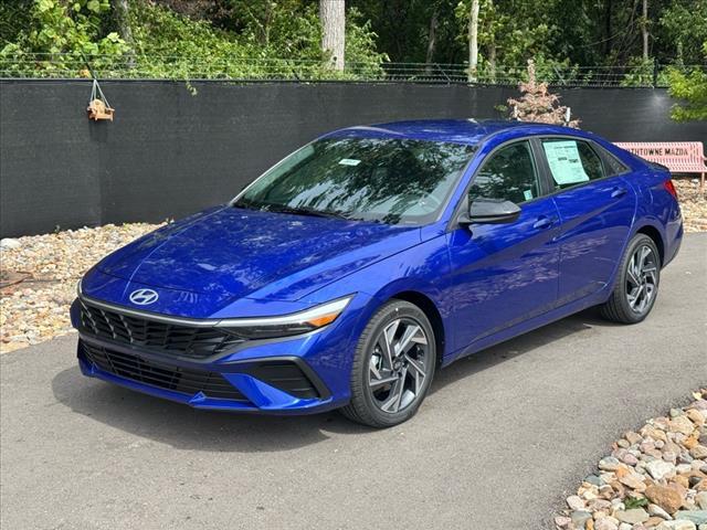 new 2025 Hyundai Elantra car, priced at $23,671
