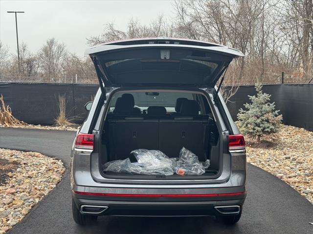 new 2025 Volkswagen Atlas car, priced at $36,535