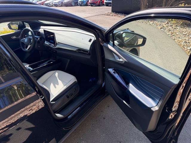 new 2025 Volkswagen ID.4 car, priced at $56,966