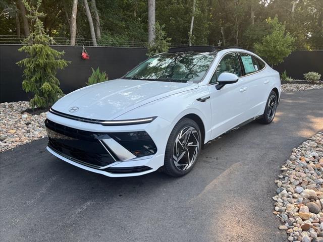 new 2024 Hyundai Sonata car, priced at $27,235