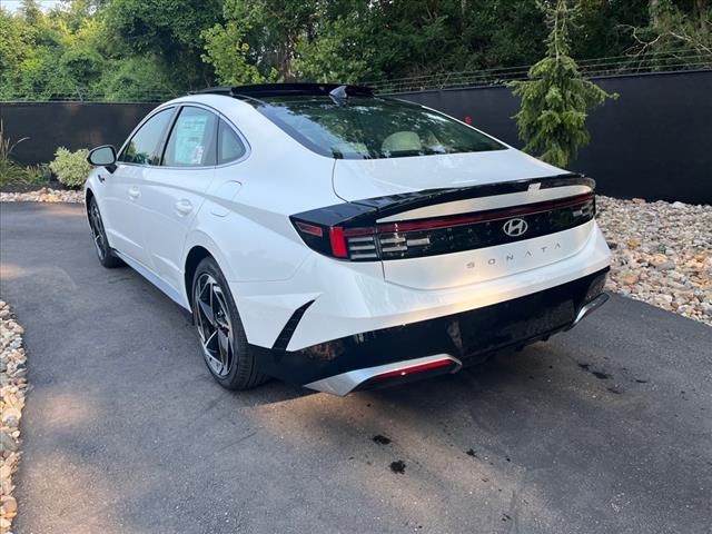 new 2024 Hyundai Sonata car, priced at $31,235