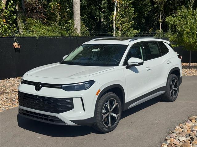 new 2025 Volkswagen Tiguan car, priced at $36,770