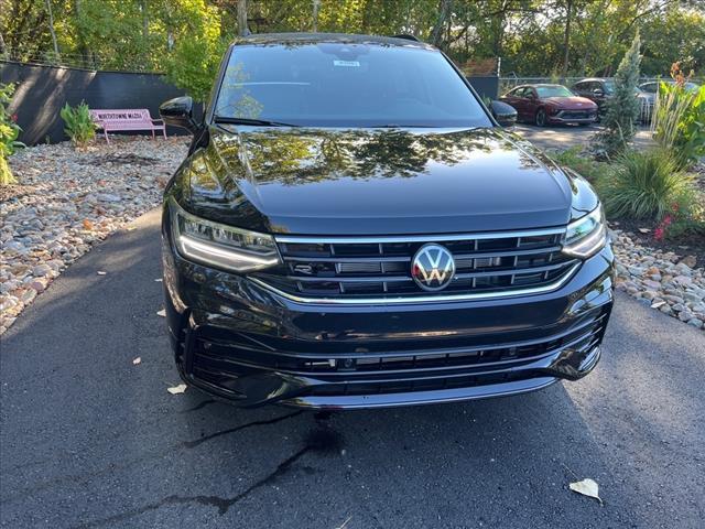 new 2024 Volkswagen Tiguan car, priced at $37,274