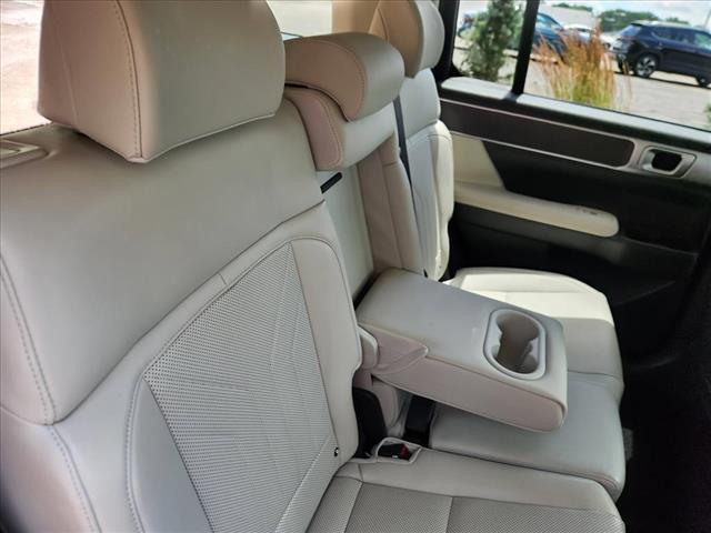 used 2024 Hyundai Santa Fe car, priced at $33,988