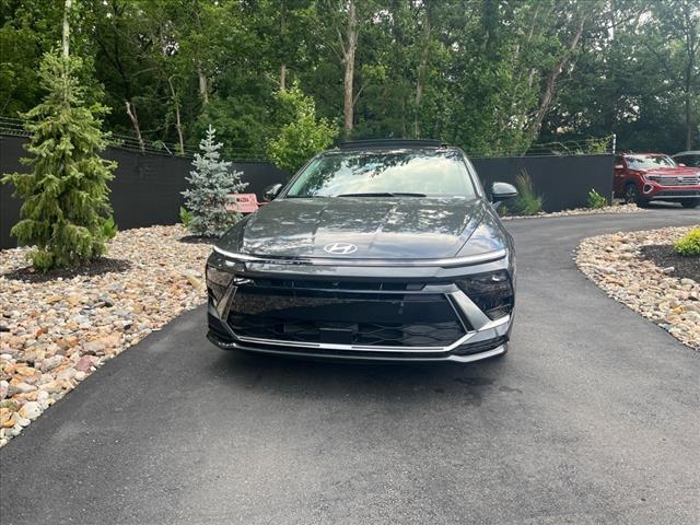 new 2024 Hyundai Sonata Hybrid car, priced at $37,900