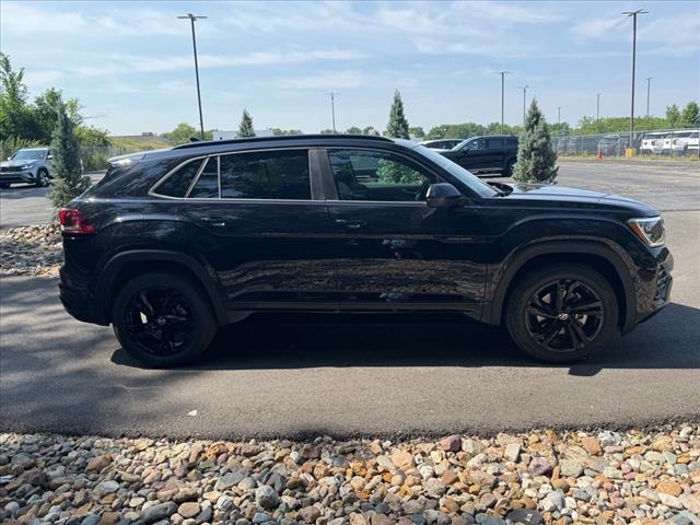 new 2025 Volkswagen Atlas Cross Sport car, priced at $48,291