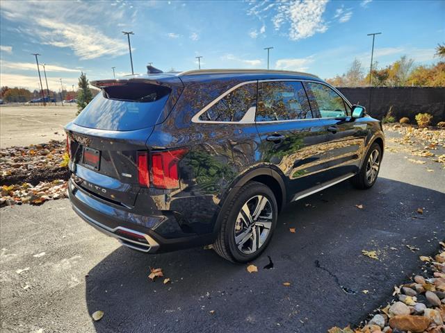 used 2022 Kia Sorento Plug-In Hybrid car, priced at $38,995