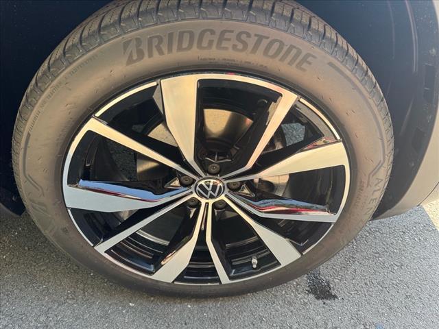 new 2026 Volkswagen Atlas car, priced at $57,136