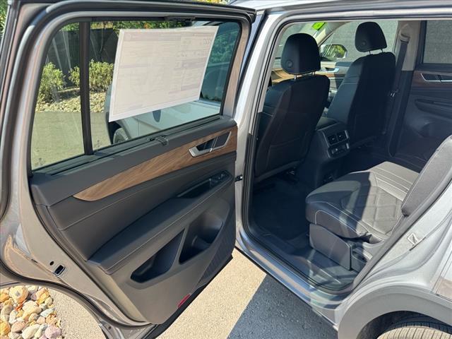 new 2026 Volkswagen Atlas car, priced at $48,731