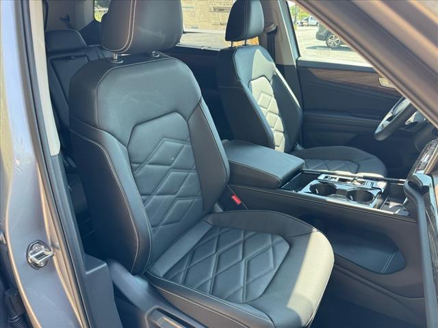 new 2026 Volkswagen Atlas car, priced at $48,731