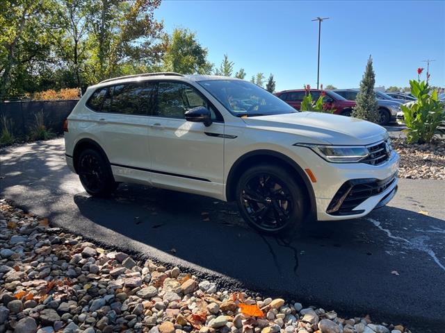 new 2024 Volkswagen Tiguan car, priced at $37,594