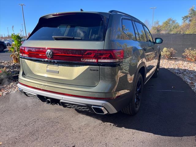 new 2025 Volkswagen Atlas car, priced at $47,404