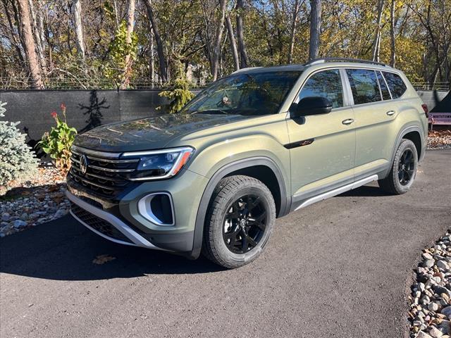 new 2025 Volkswagen Atlas car, priced at $47,404