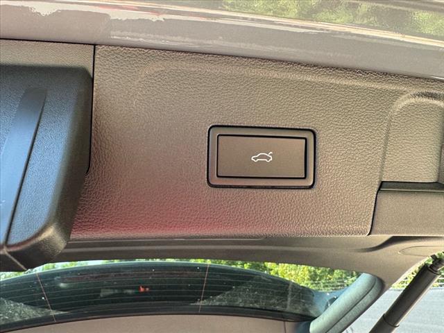 new 2026 Volkswagen Atlas car, priced at $58,286